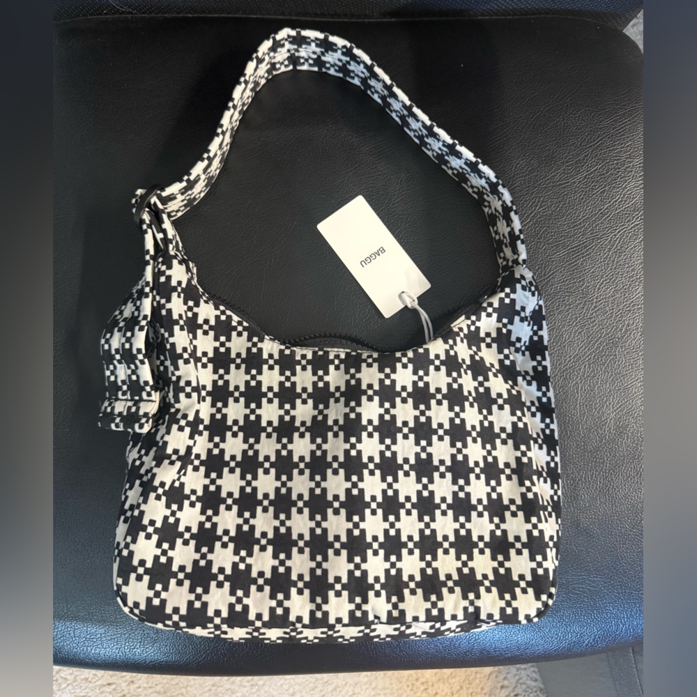 BAGGU Black and White Checkered Shoulder Bag